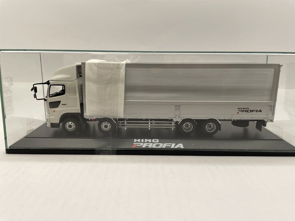 Hino Profia. 1/43  Масштабная модель.Фура.