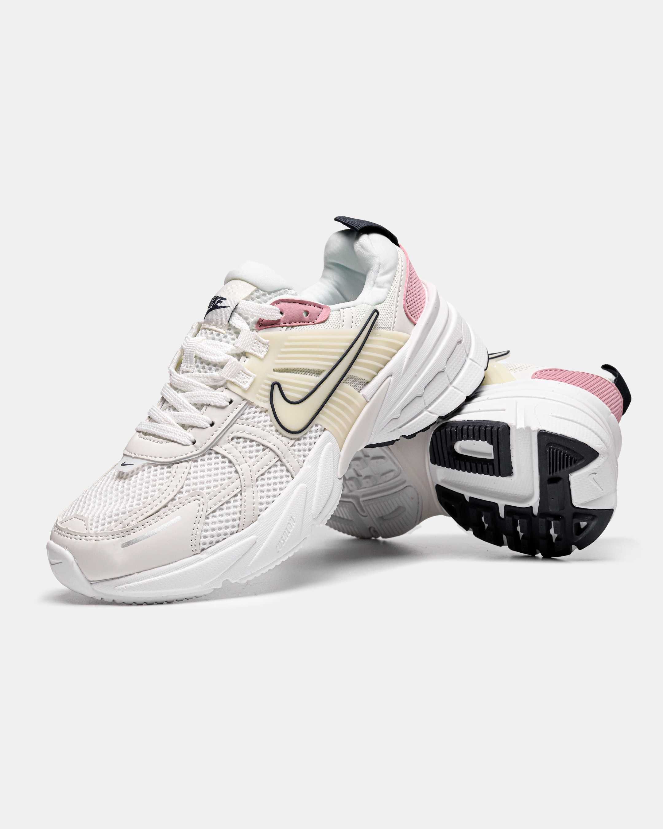 Кросівки на літо білі Nike V2K pink/white