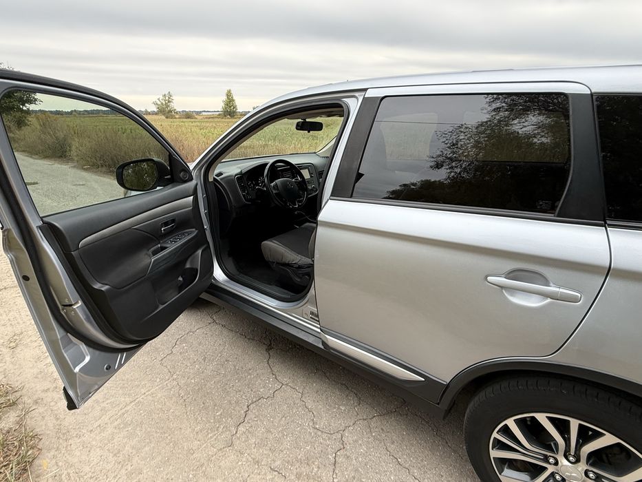 Продам Mitsubishi Outlander