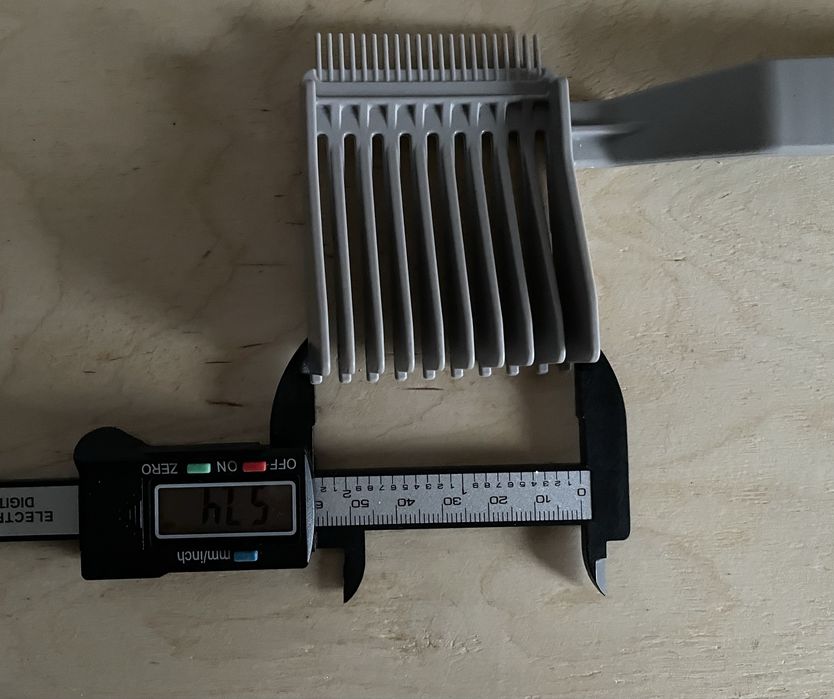 Гребінець для стрижки волосся