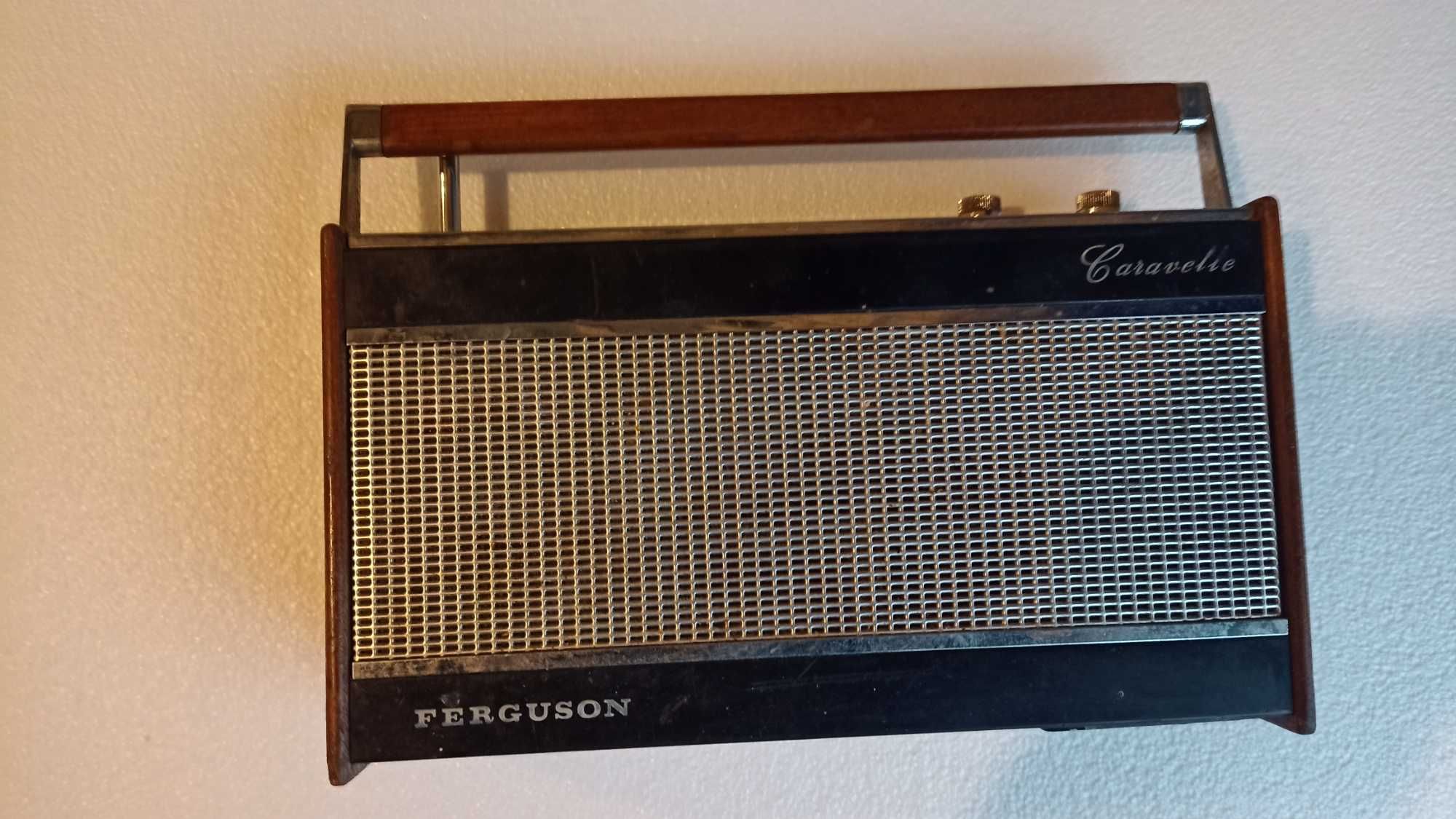 Stare radio Ferguson Caravelle z czasów PRL