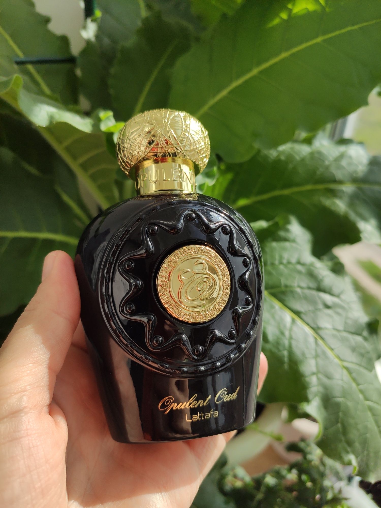 Lattafa opulent oud парфум