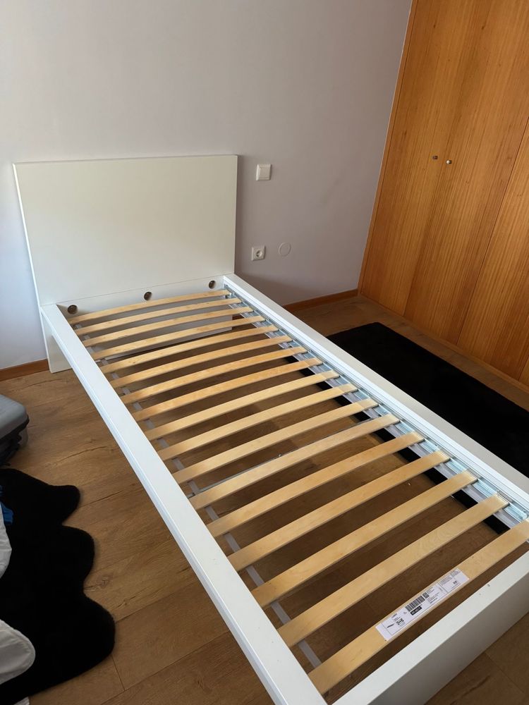 Cama estrado e colchao