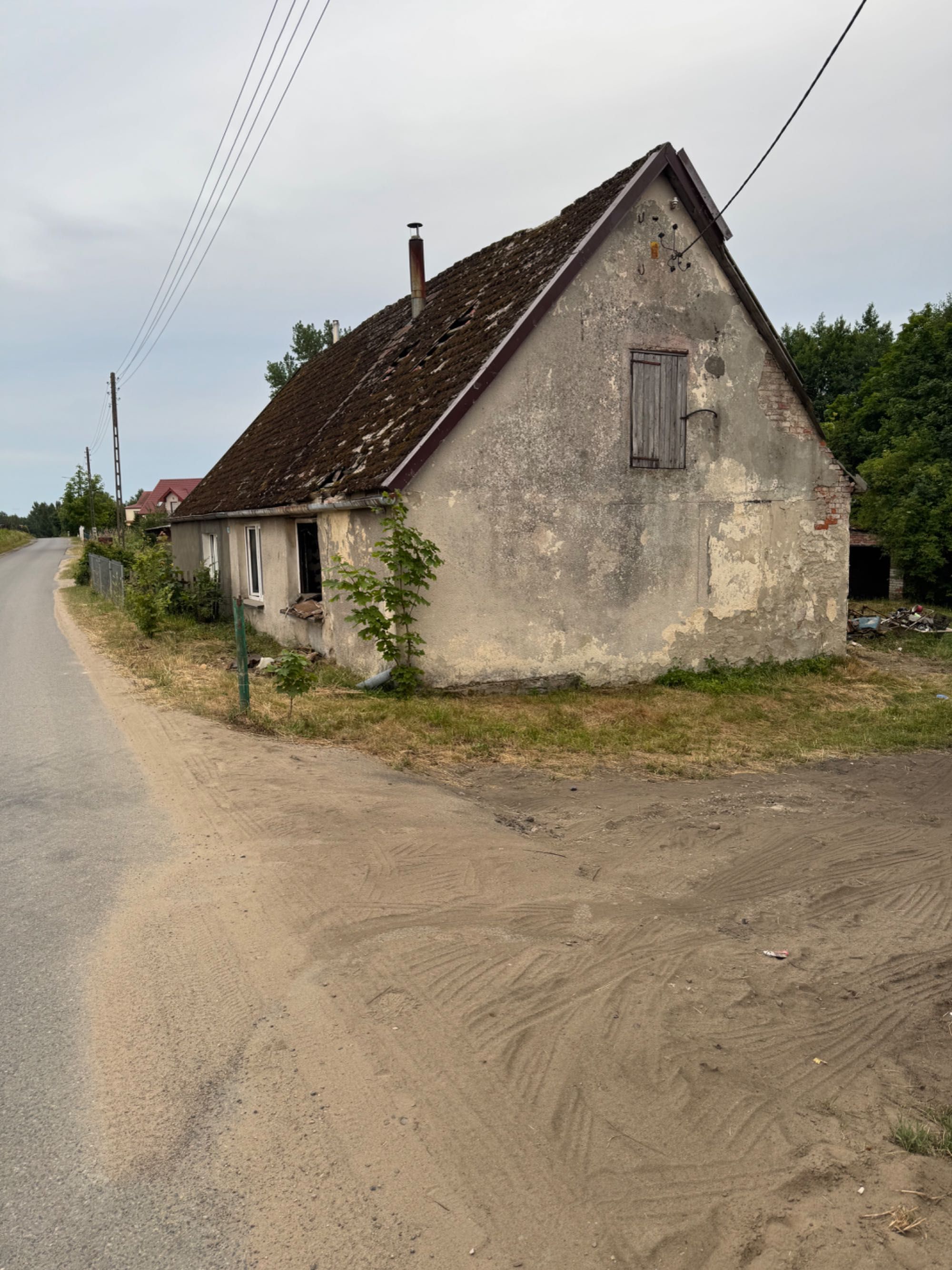 Dom do generalnego remontu z dużą działką – Warszkowo