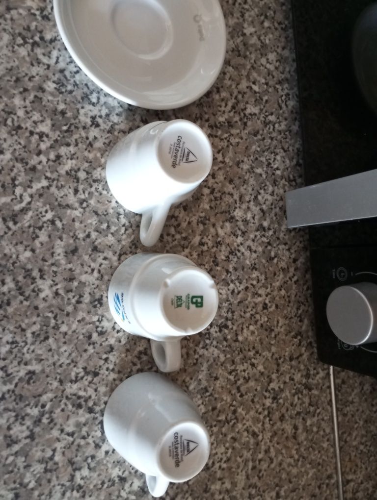 Chávenas de café Delta soltas pires soltos de porcelana Costa Verde
va