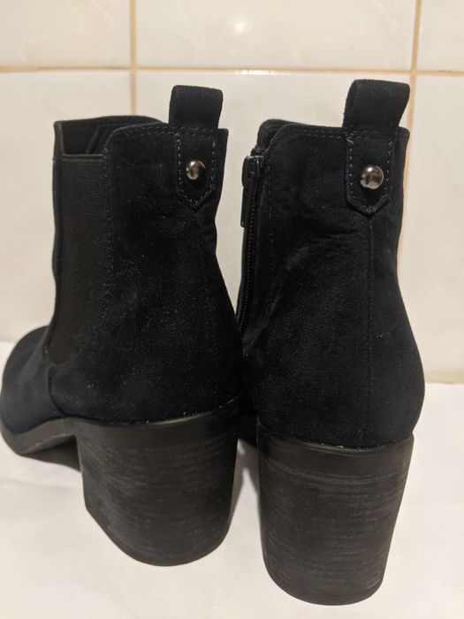 Осінні ботинки жіночі