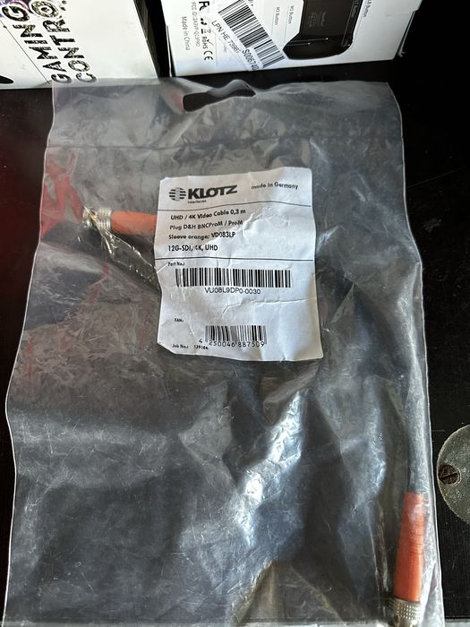 високий гнучкий кабель UHD 0,8/3,7 DZ для з роз’ємами Damar & Hagen