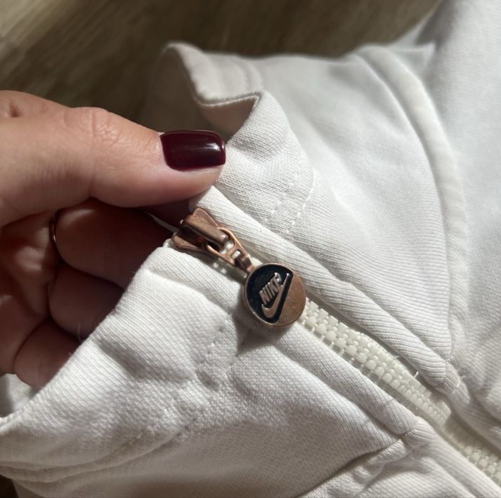 Свитшот жіночий Nike