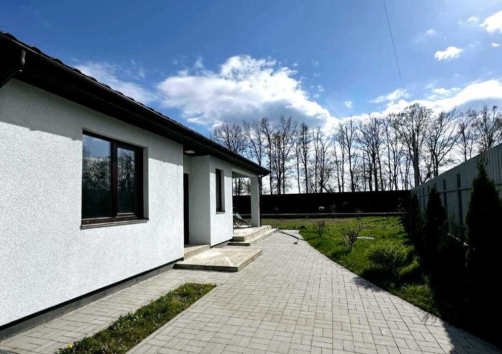 Продам затишний одноповерховий будинок з ремонтом у Ворзелі.