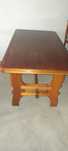 Mesa em madeira feita a mao