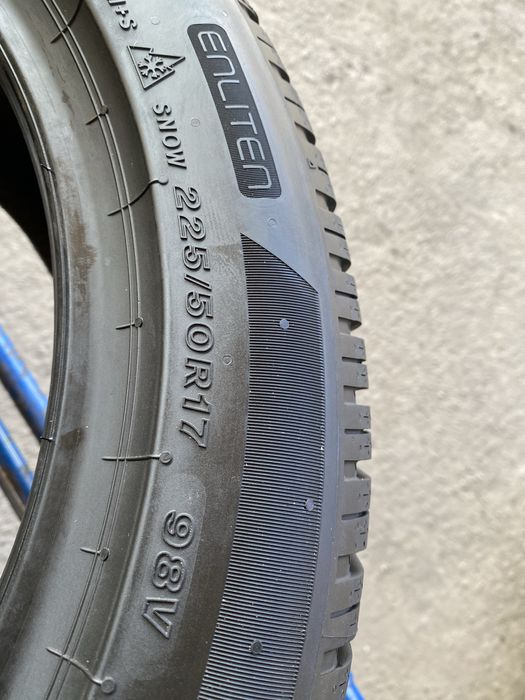 Шини нові 225/50/17 - 2шт Bridgestone Blizzak 6 зима