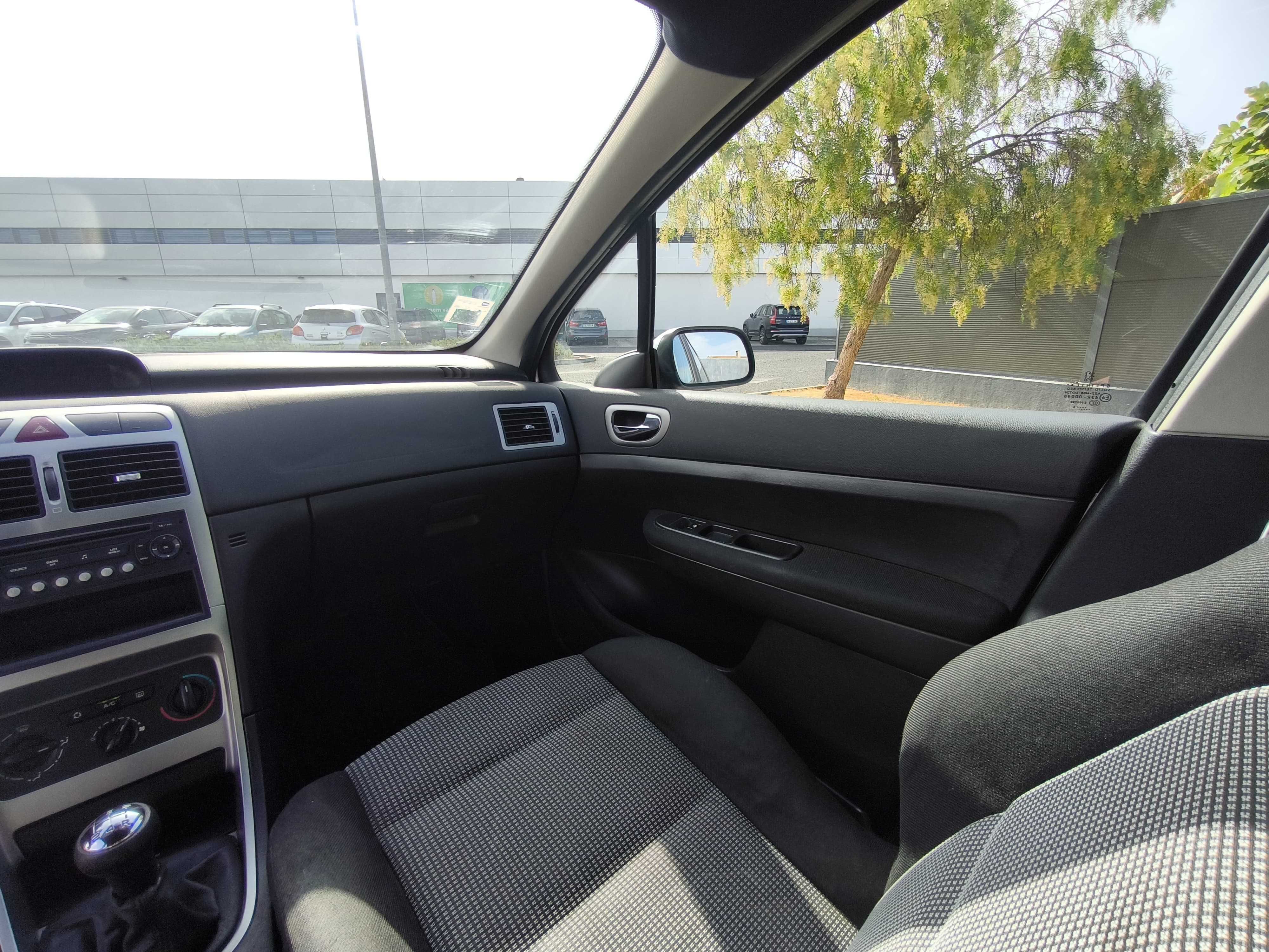 Peugeot 307 1.6 hdi 90cv (3 A/C) Hatchback