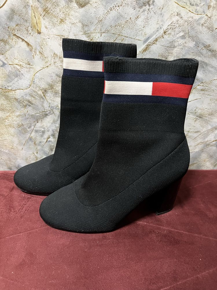 Botki Tommy Hilfiger 38 skarpetowe