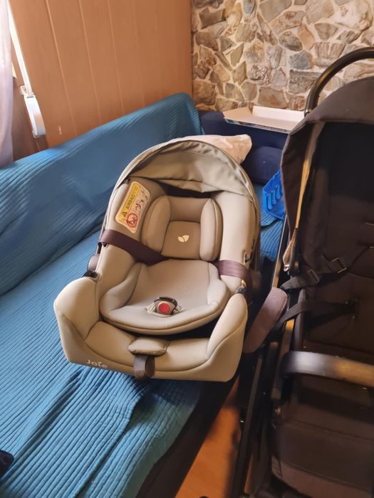 Carrinho bebe joy em bom estado