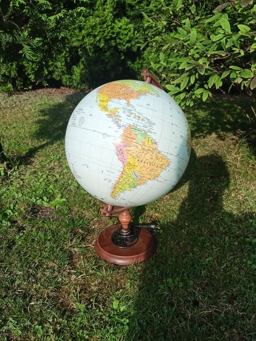 Stary globus świata