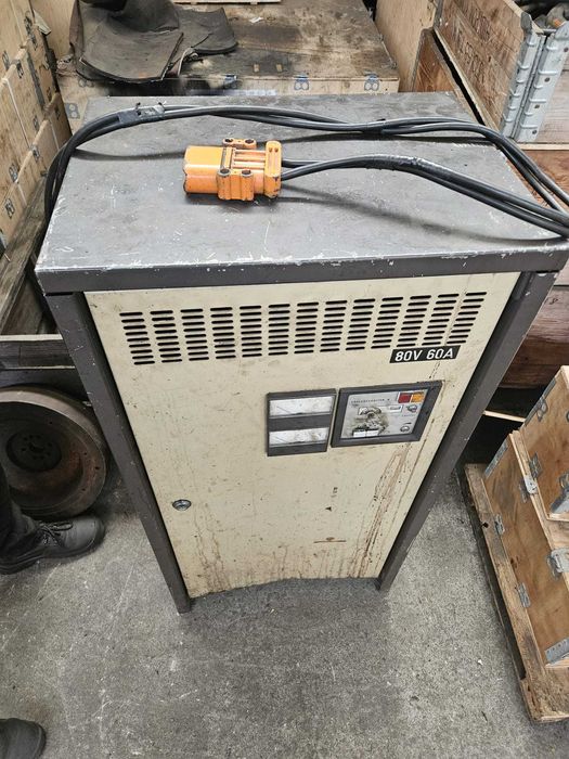 Prostownik ładowarka do wózka widłowego 80V 60A