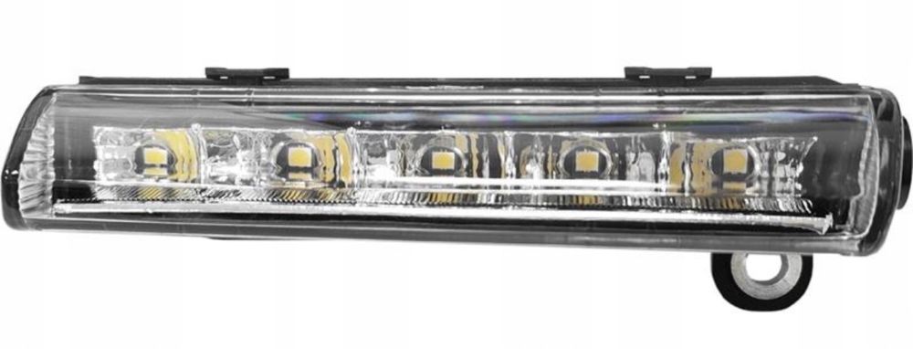 Mercedes Actros MP4 lampa do jazdy dziennej prawa