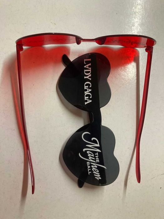2 Óculos Formato Coração "Lady Gaga Mayhem"