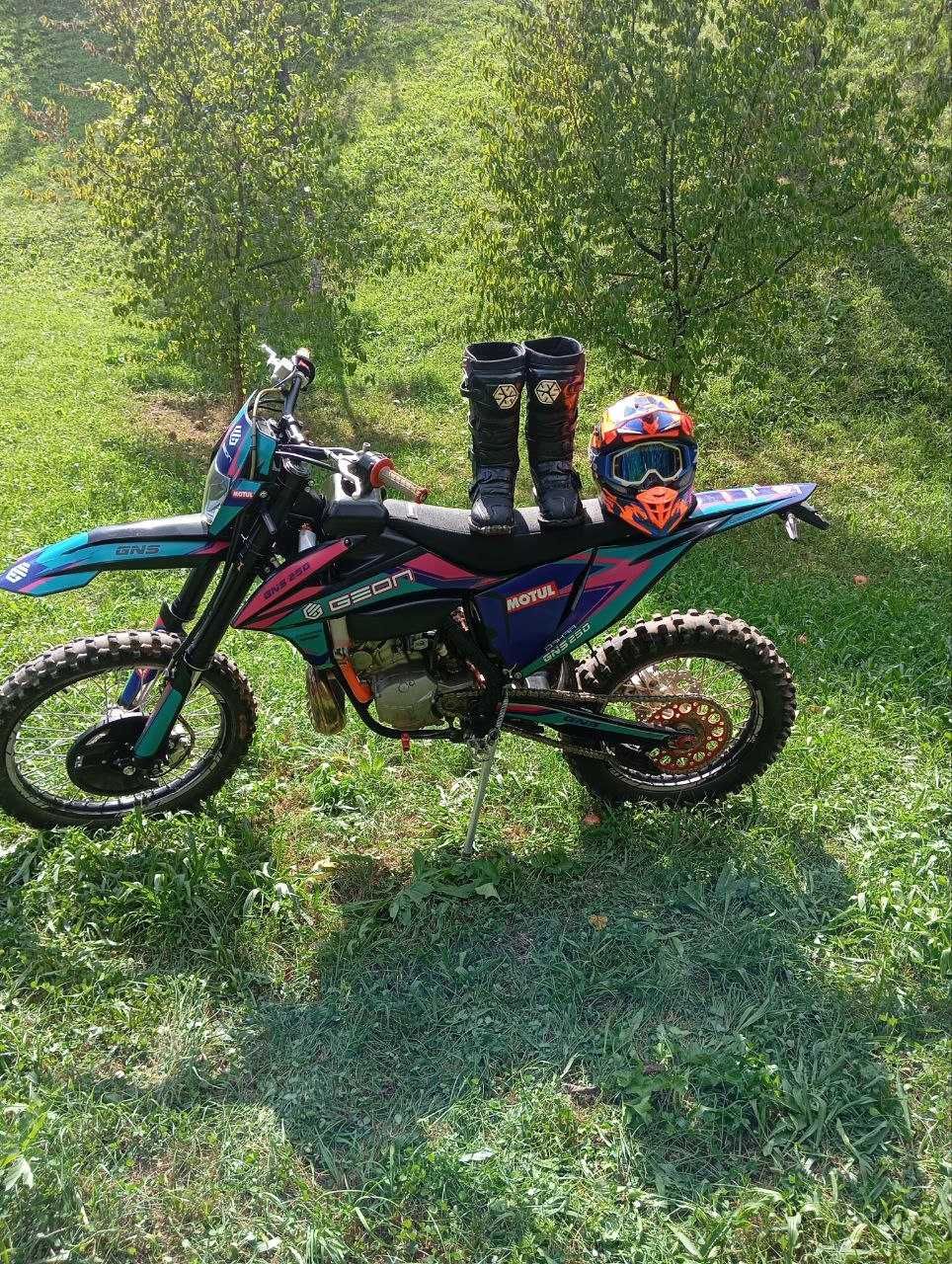 Geon Dakar GNS 250 S (2t)