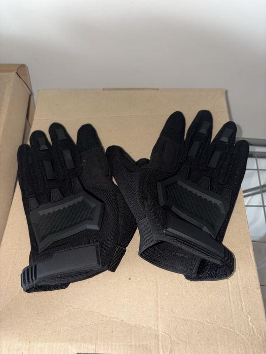 Перчатки тактические