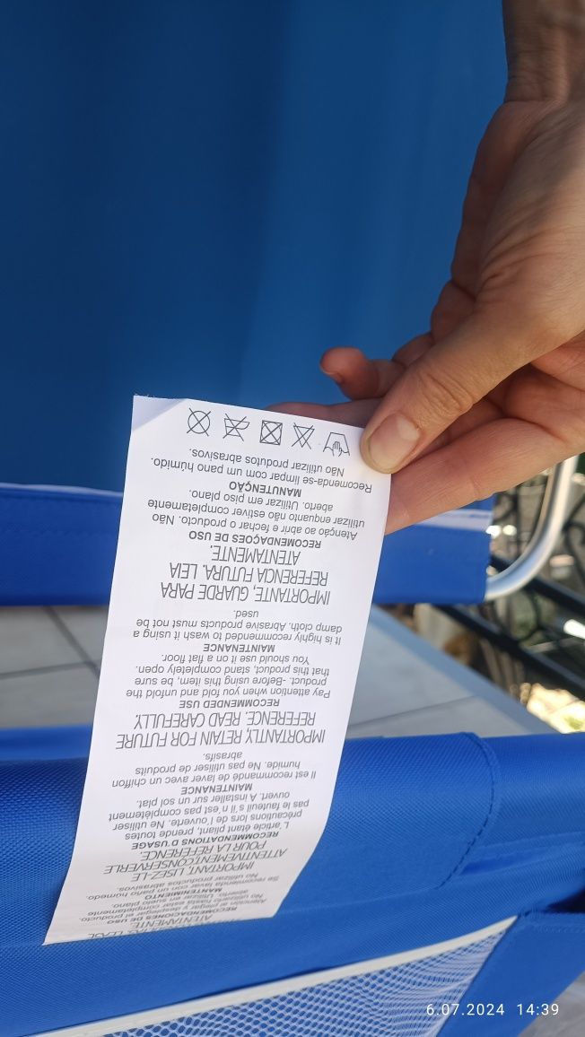 Leżak plażowy z daszkiem