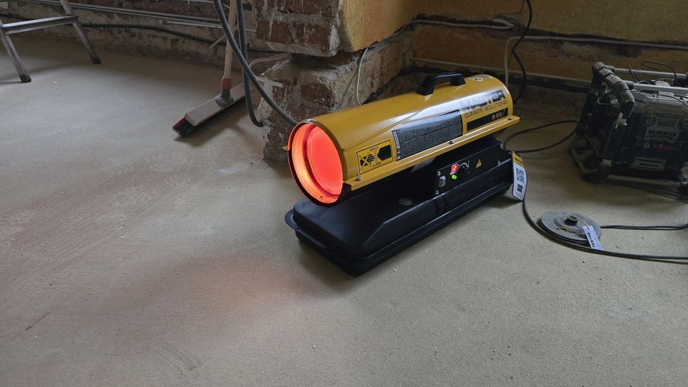 Wynajem nagrzewnica Master B65cel olejowa termostat