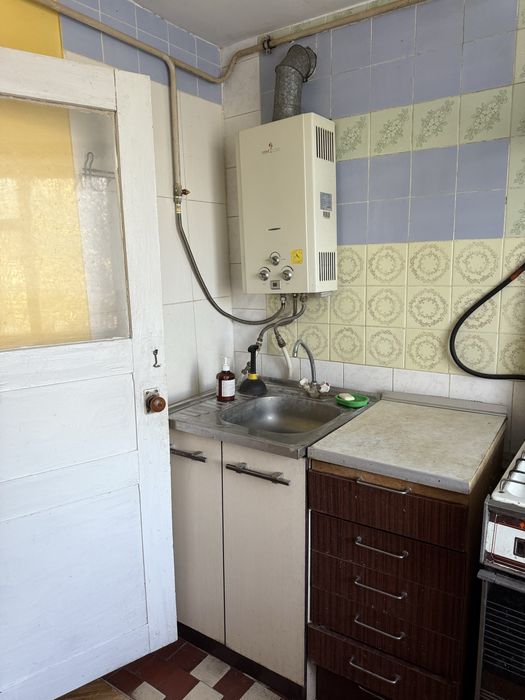 Продаж цегляного півбудинку в р-ні 6 школи