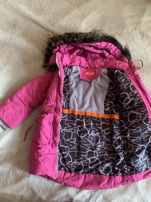 Зимове пальто на дівчинку