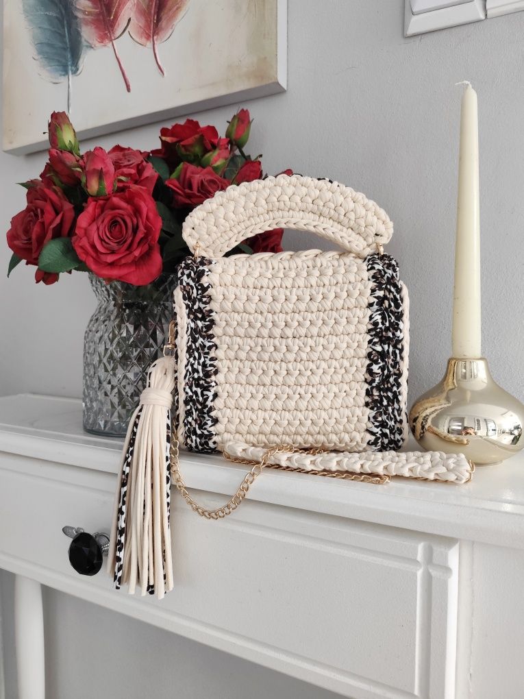 Torebka półpuffka handmade
