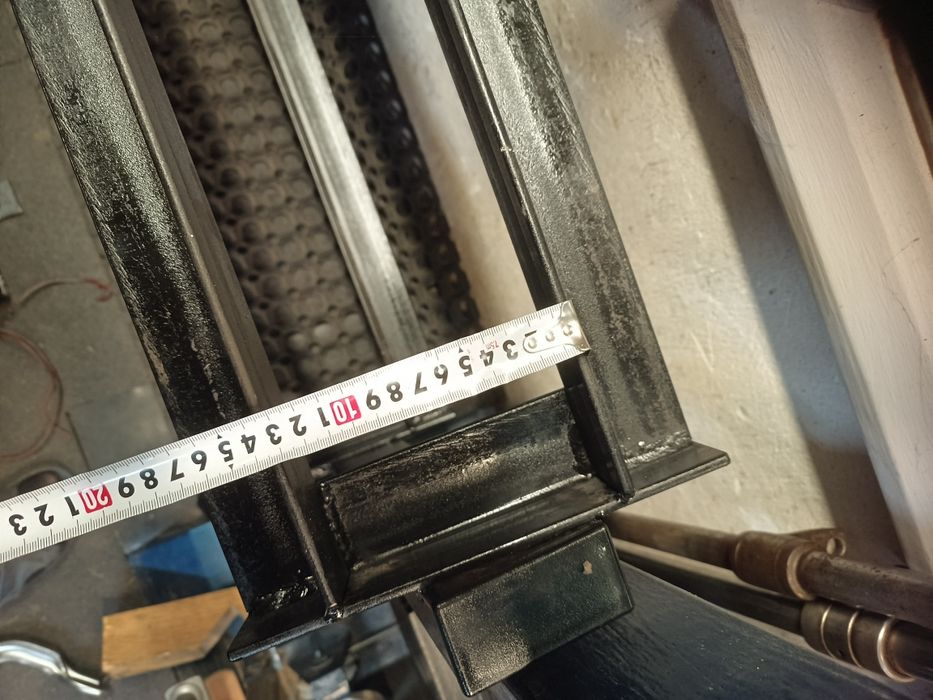 Stojak na hantle , sztangielki ,siłownia.