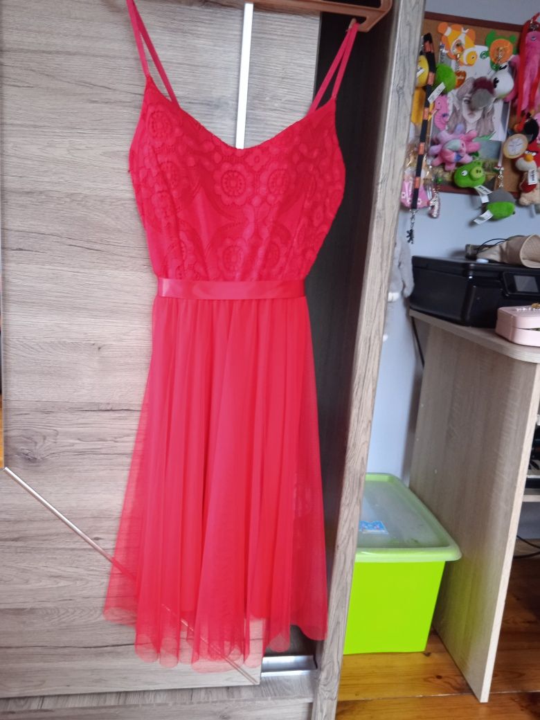 Sukienka śliczna czerwień