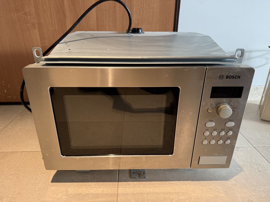 Mikrofala do zabudowy Bosch