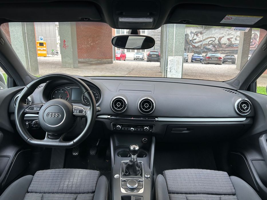 Audi A3 Sportsback S line 2.0 TDi 150cv (150.000kms com histórico)