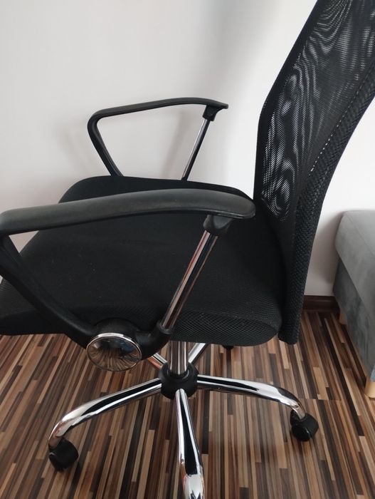 Fotel obrotowy do biurka