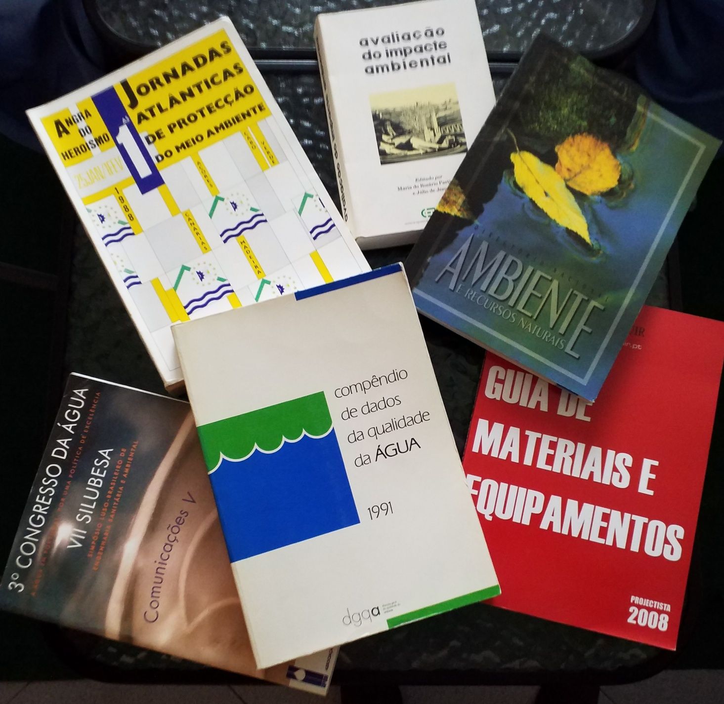 Lote de 270 livros (técnicos e outros), como novos, e a bom preço.