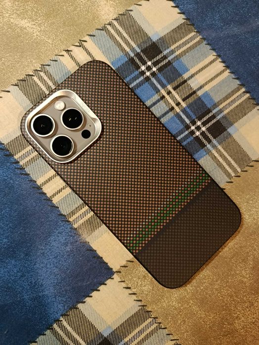 iPhone 16 Pro Max Titan 256 Gb . Официал на гарантии состояние нового