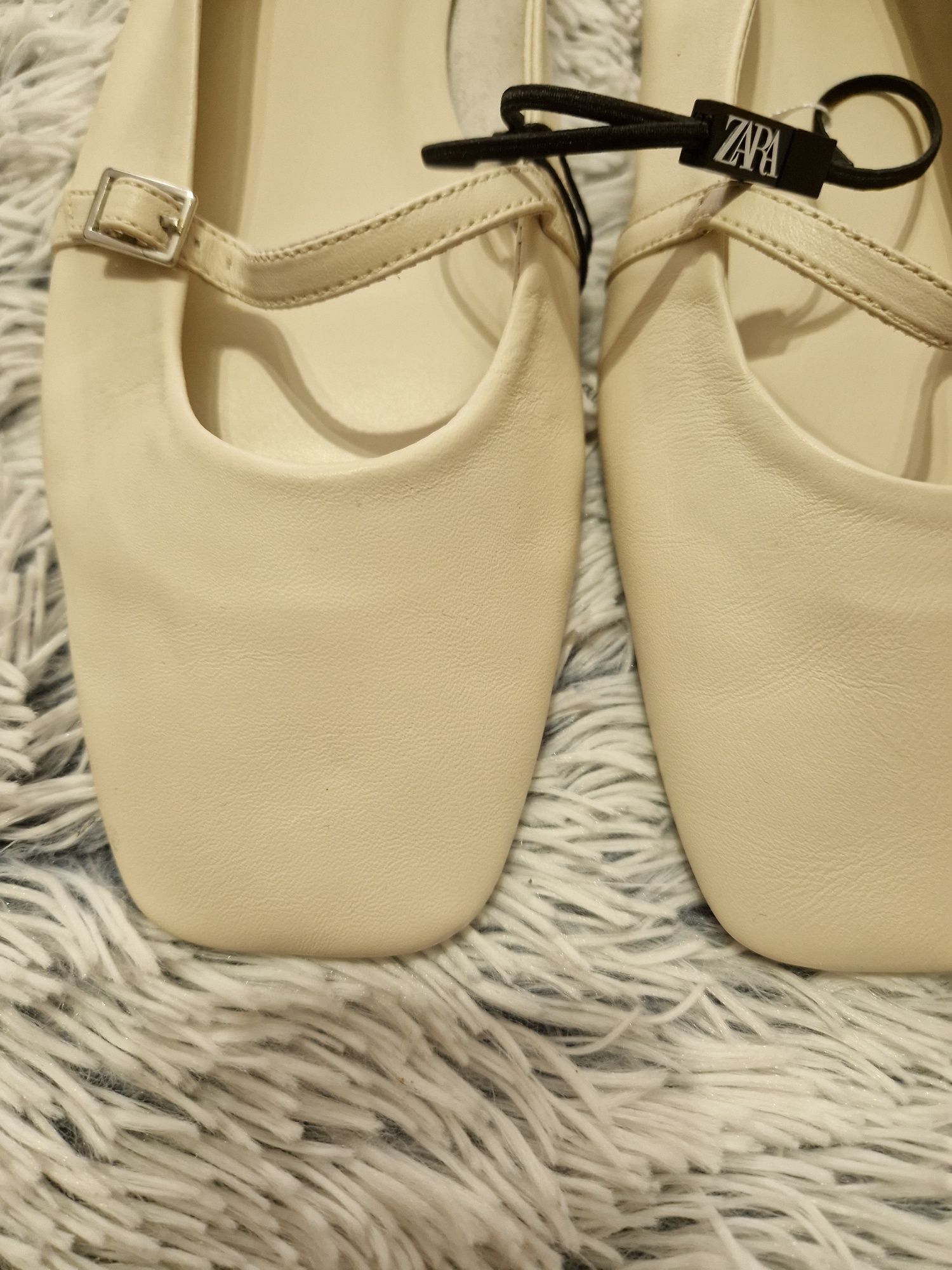 Туфлі балетки квадратні натуральна шкіра Zara 39