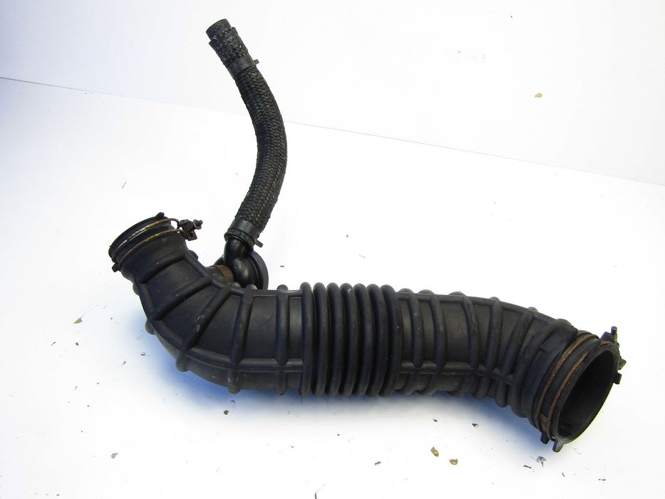 Kia Carens III 2.0 CRDI 140 08r rura dolotu powietrza turbiny