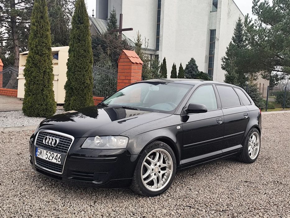 Audi A3 Sportback 2.0 150KM benzyna 6 biegów Xenon Alu 17' Navi Niski przebieg