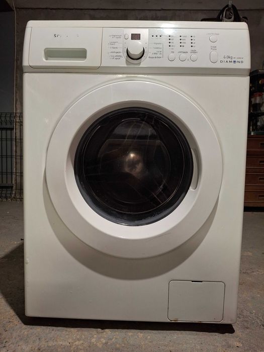 Máquina de lavar roupa. Samsung e em bom estado. Zona do Entroncamento