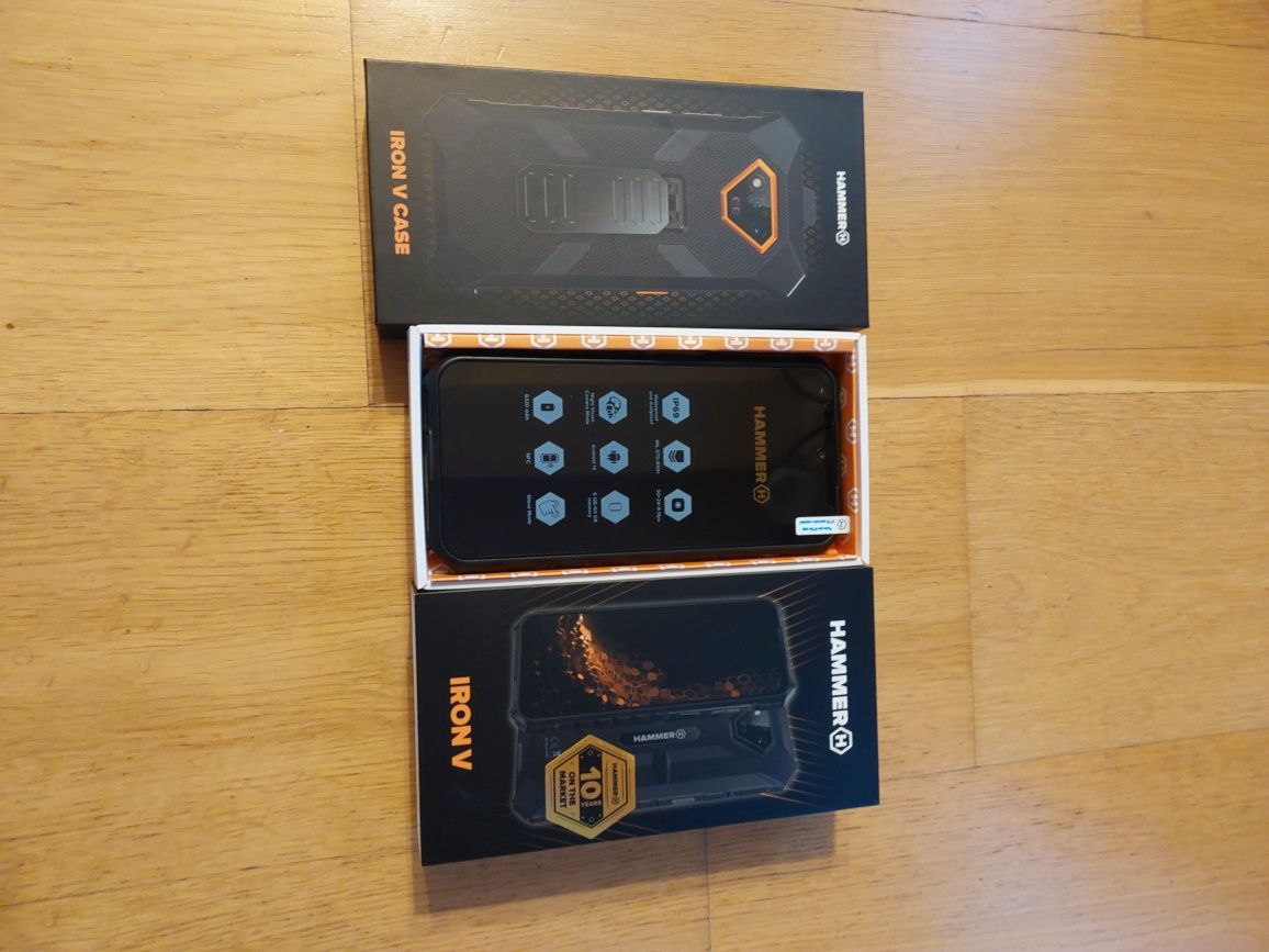 Telefon Hammer Iron V