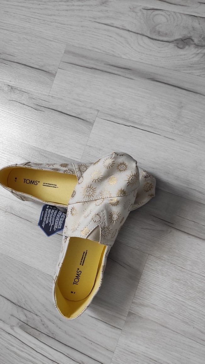 Buty / trampki/ espadryle firmy Toms rozmiar 37.5