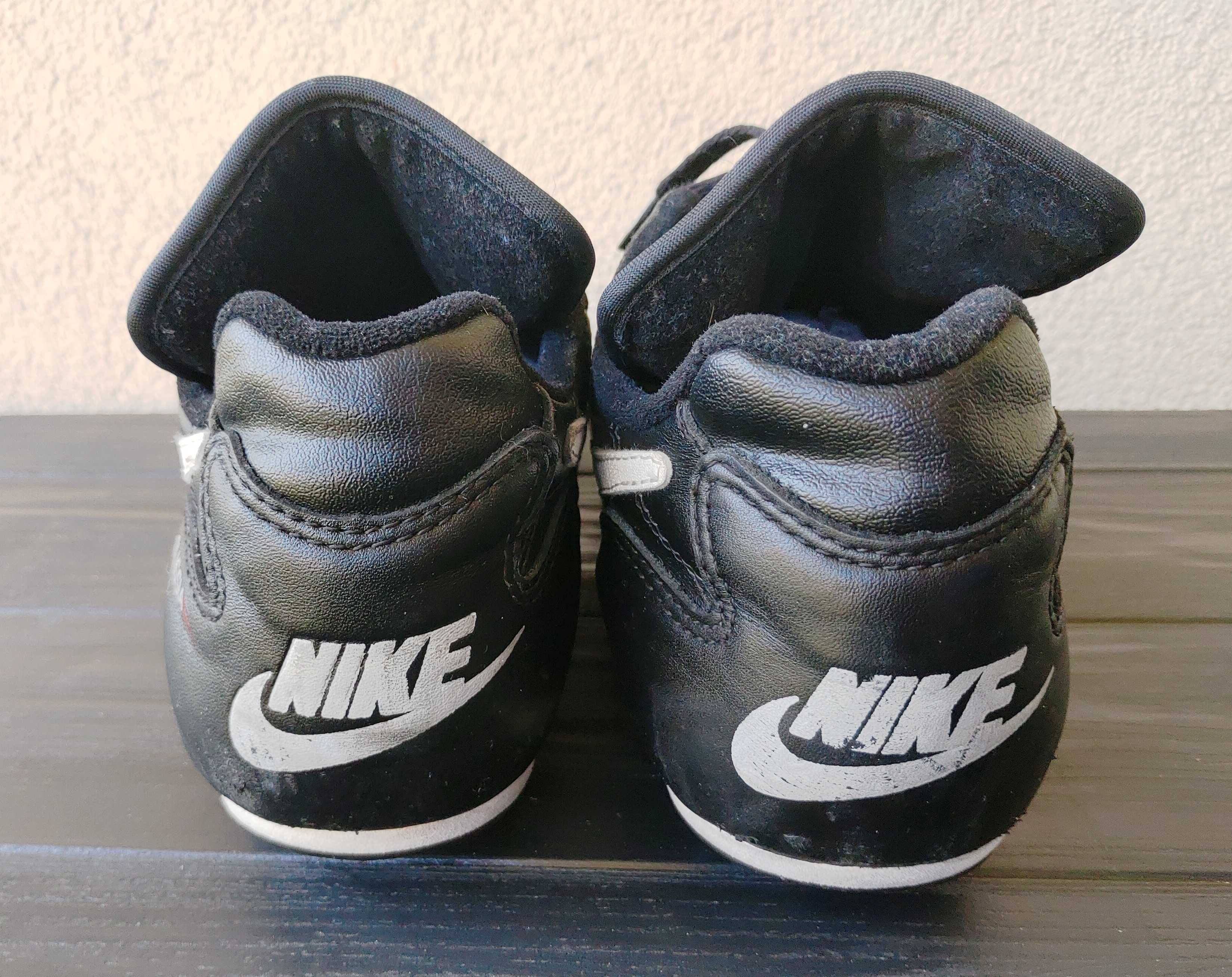 Skórzane korki (lanki) Nike rozmiar 47,5 stan bdb