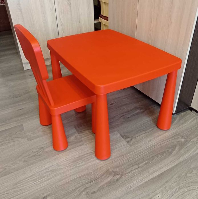 Набір меблів дитячий стіл та стілець IKEA (Ікея) MAMMUT