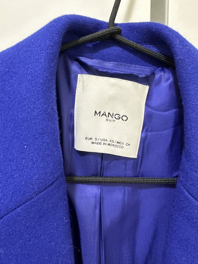 Пальто жіноче Mango