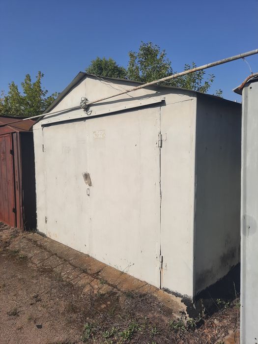 Продається гараж металевий кооператив Маяк