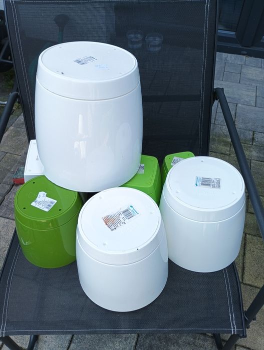 Sprzedam 17 używanych doniczek z plastiku