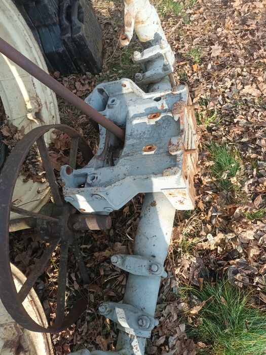 Przód mięki do ciągnika 4011