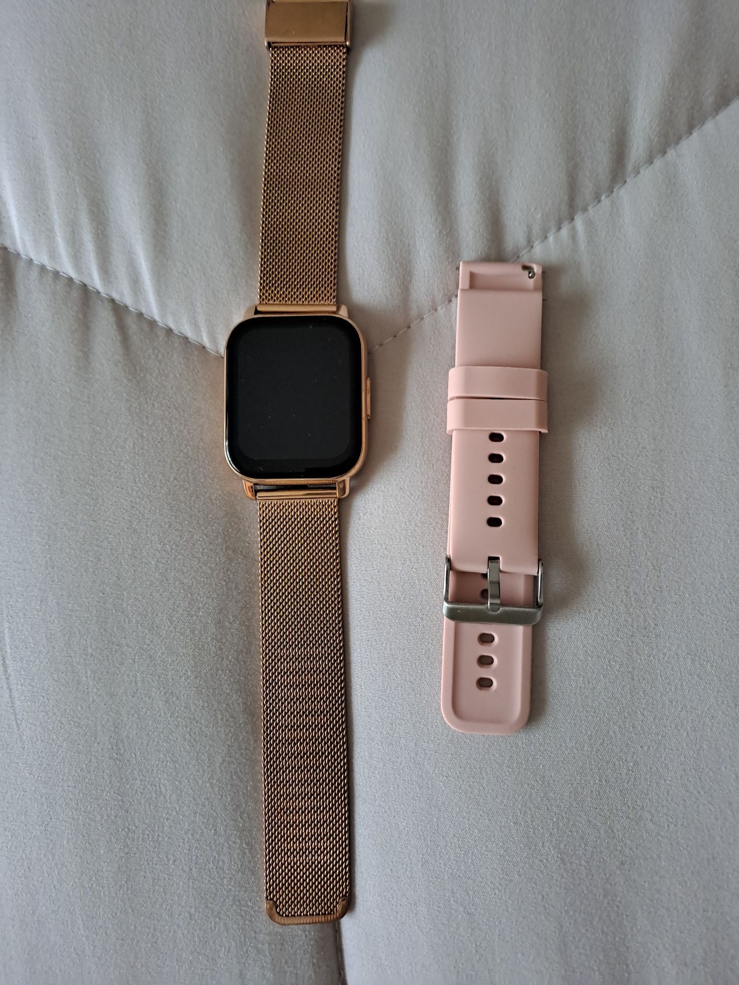Smartwatch Dourado
