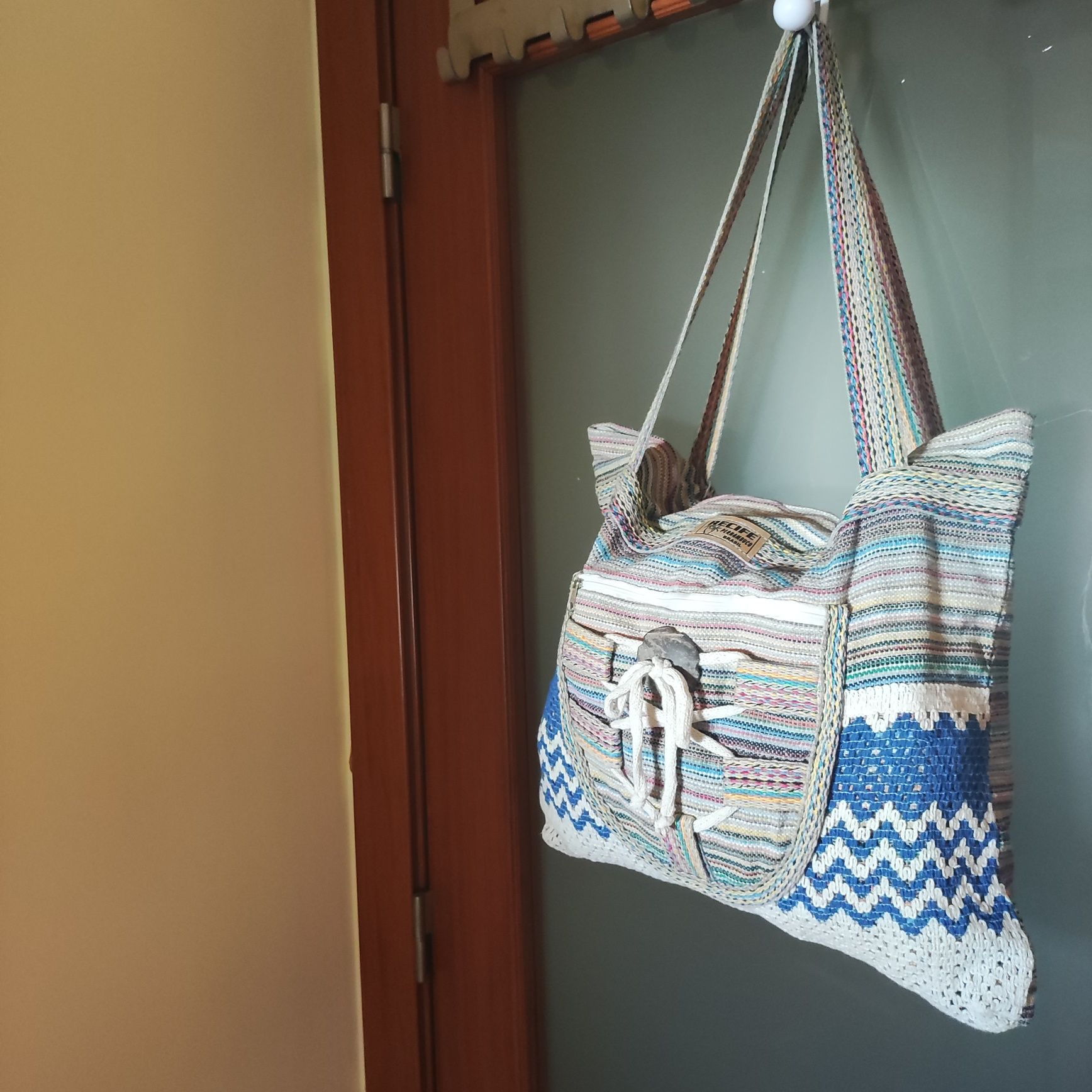 Bolsa brasileira estilo hippie